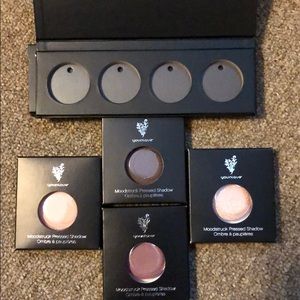 Younique quad pallet